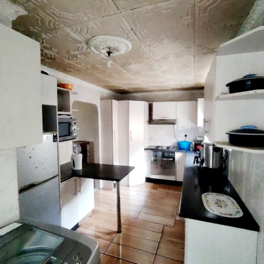 6 Bedroom Property for Sale in Mdantsane Nu 17 Eastern Cape